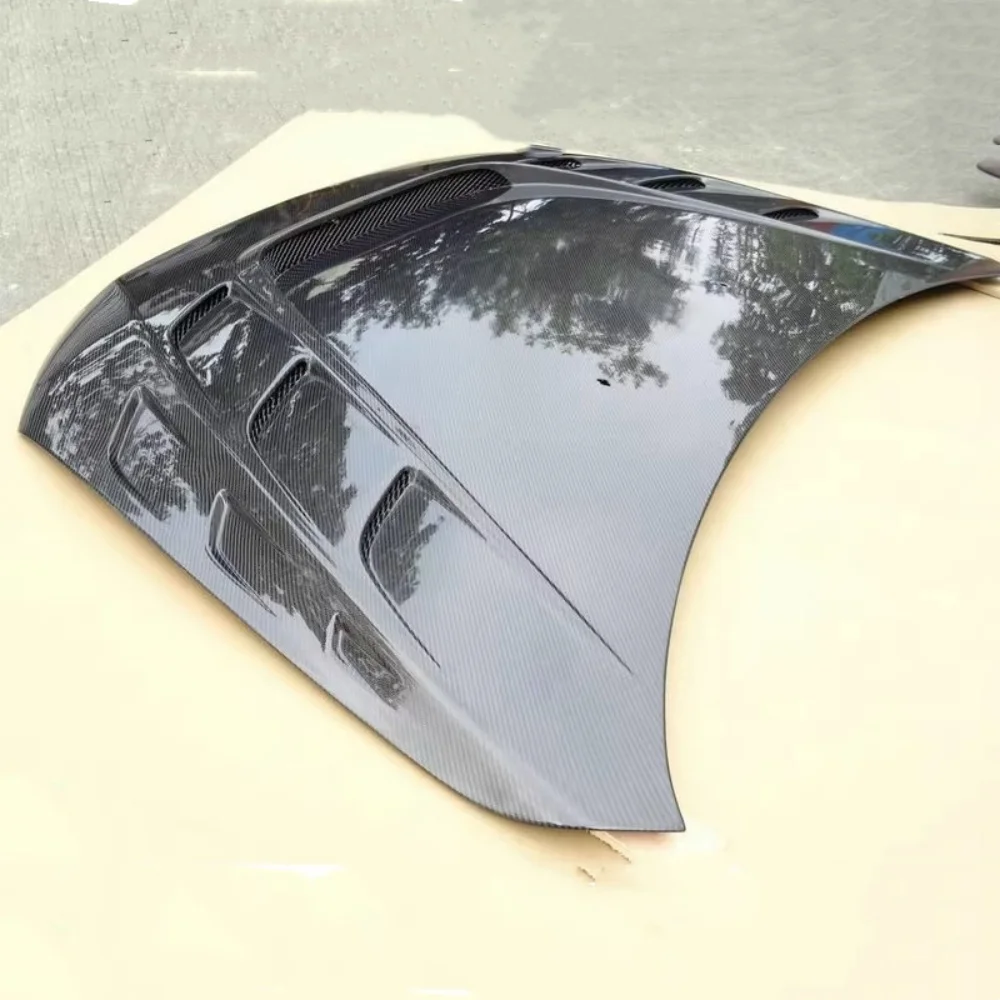 Cubierta de motor fibra carbono – Mitsubishi EVO 10 modificado - imagen 2