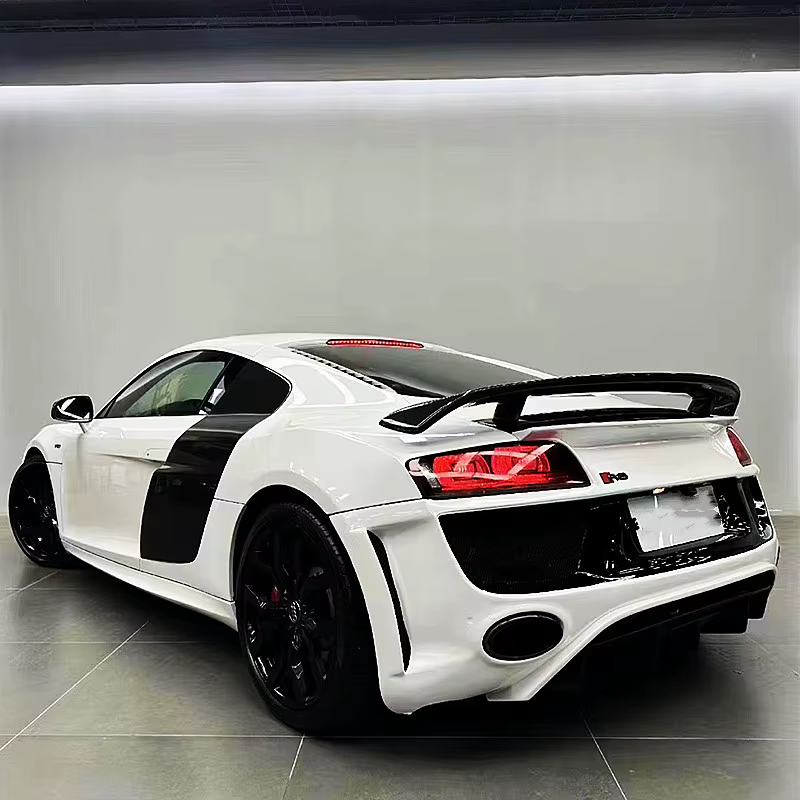 Tapa maletero fibra de carbono con alerón Audi R8 V8 V10 GT 2007-2016 - imagen 3