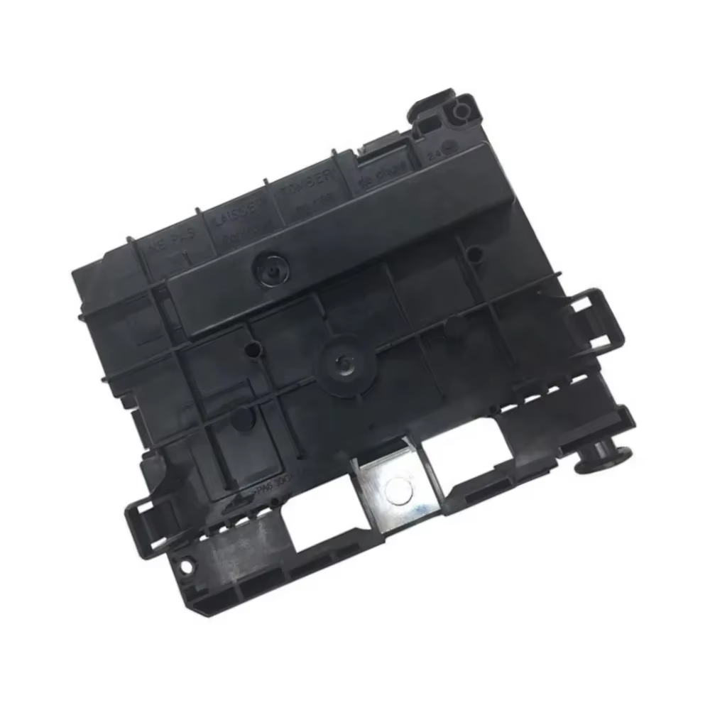 BSM R05 9666700480 Caja de fusibles usada Peugeot 307/308 Citroën C4 - imagen 3