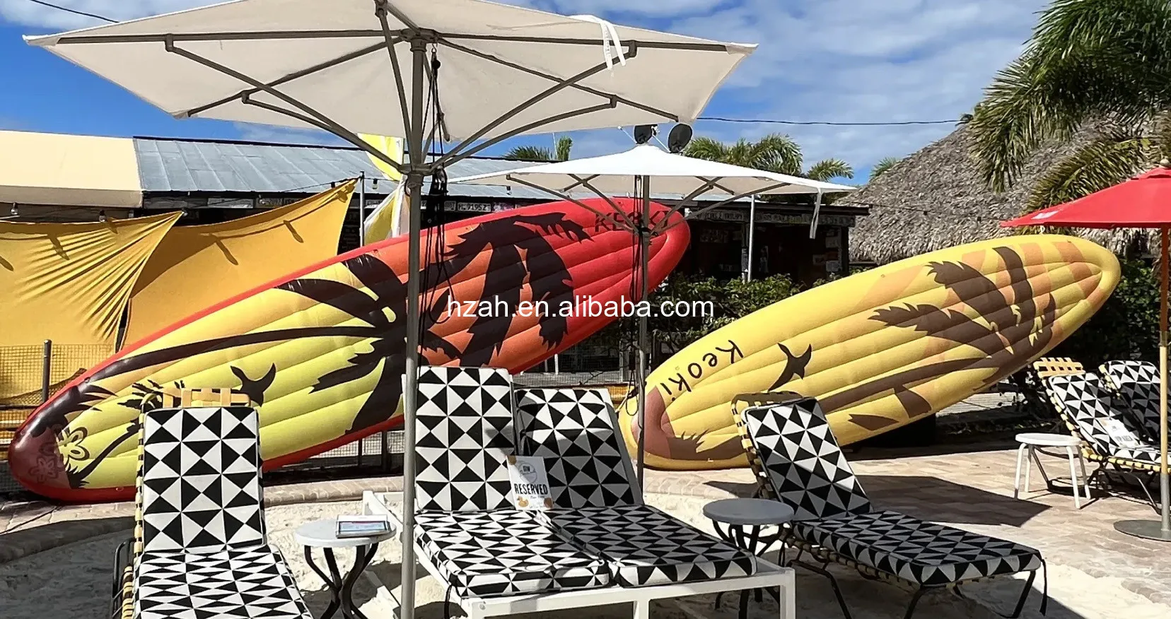 Tabla de surf inflable gigante con modelo de remo de luz LED para publicidad - imagen 3