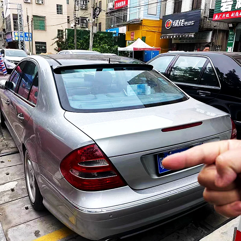 Alerón trasero tuning para Mercedes-Benz Clase E W211 2002-2009 - imagen 3