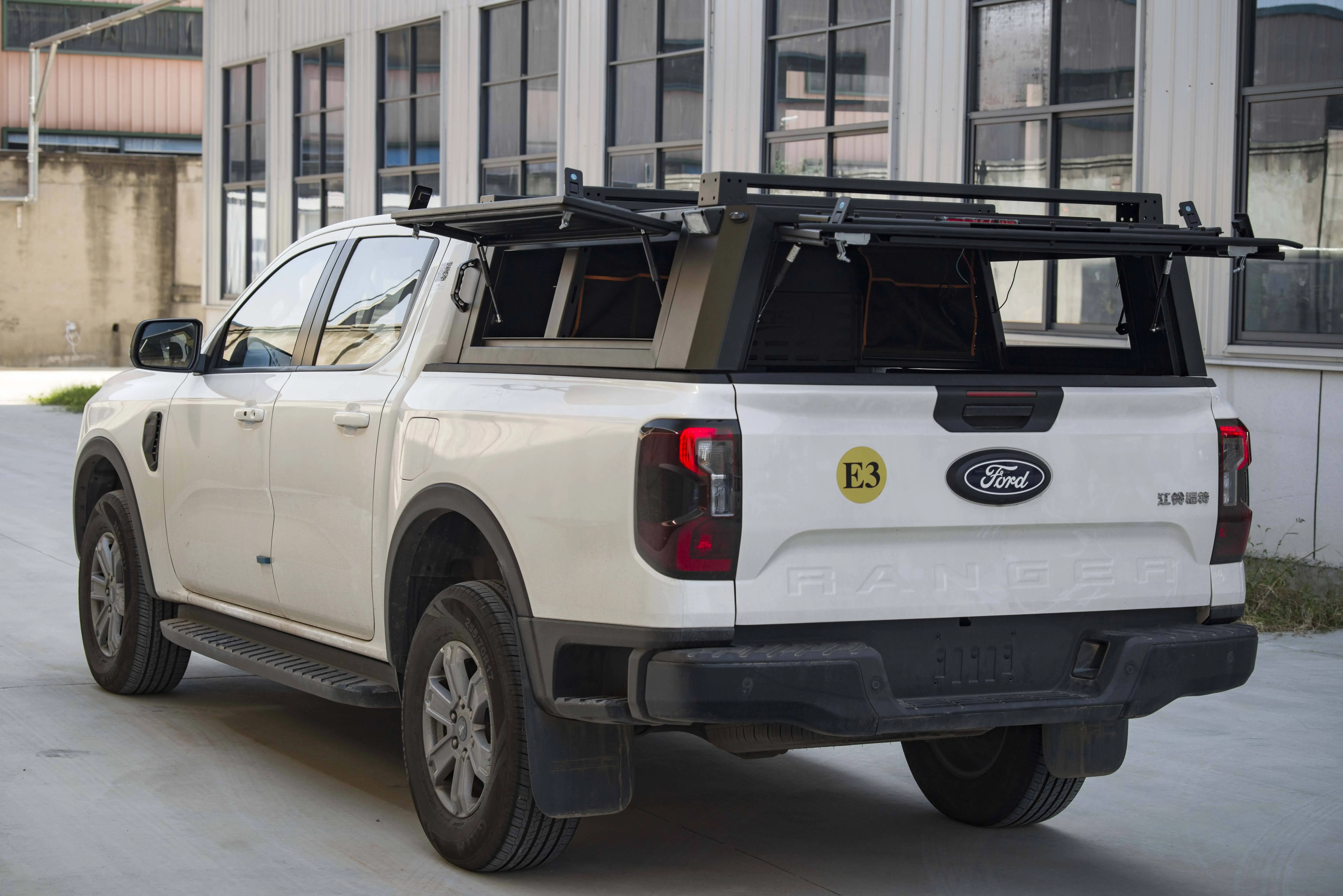 MN-Steel tapa dura estanca de aluminio con bloqueo para camioneta - imagen 3