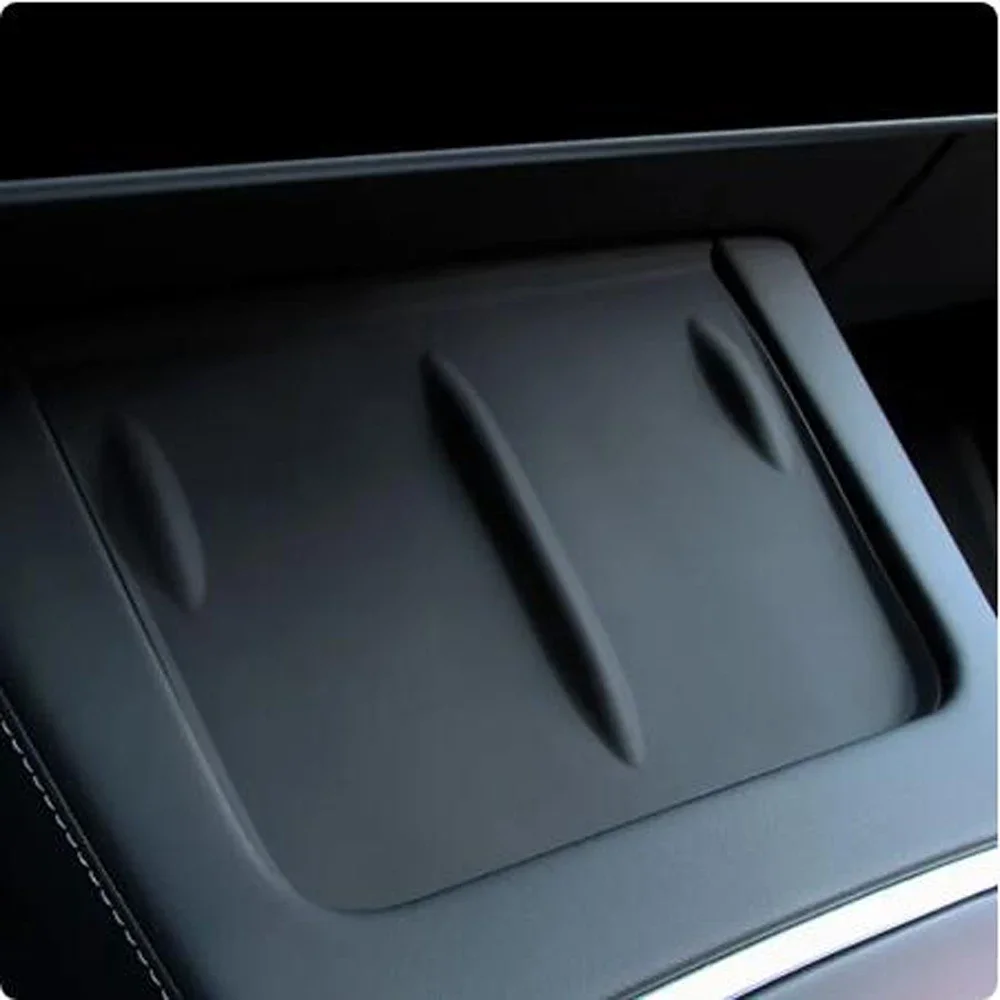 Almohadilla de carga inalámbrica para Tesla Model 3 /Y 2021 2022 2023, Control Central de coche, alfombrilla antideslizante de silicona para teléfono móvil, accesorios para coche - imagen 4
