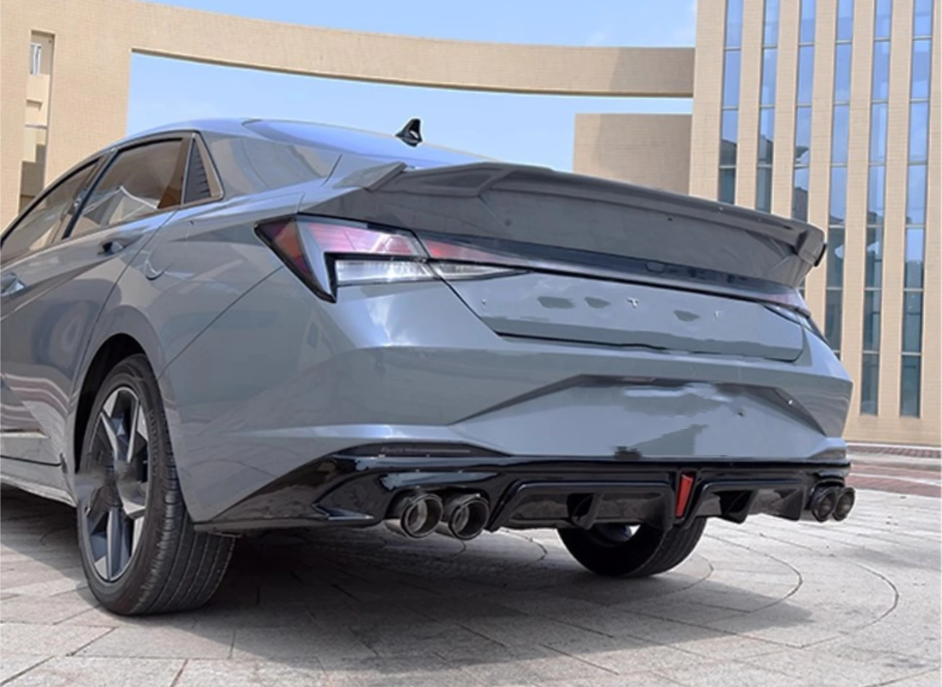 Kit faldones laterales Hyundai Elantra 2021-2022 traseros conversión - imagen 4
