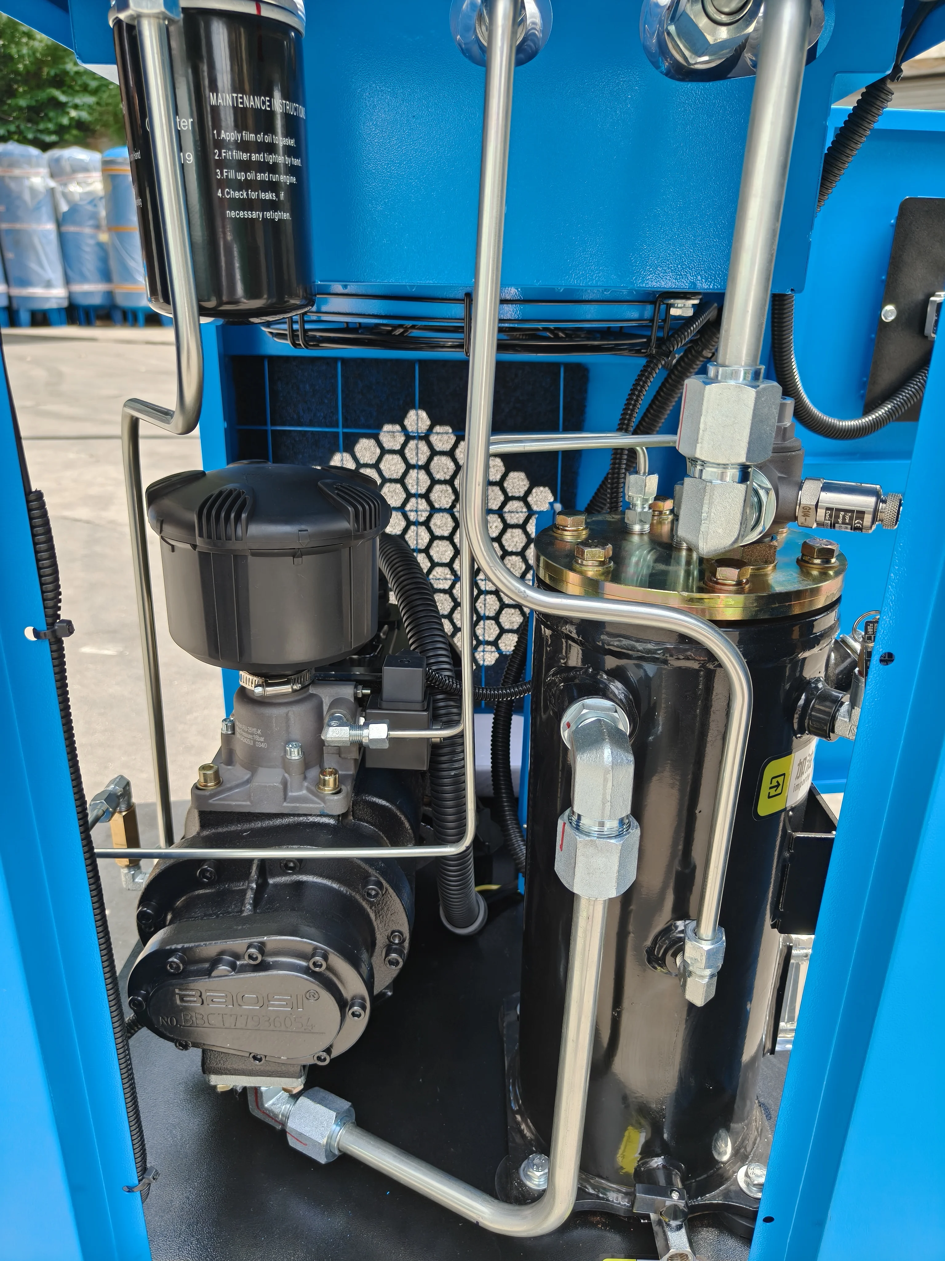 Compresor de tornillo AIRSTONE VSD 7,5 kW de velocidad variable - imagen 3