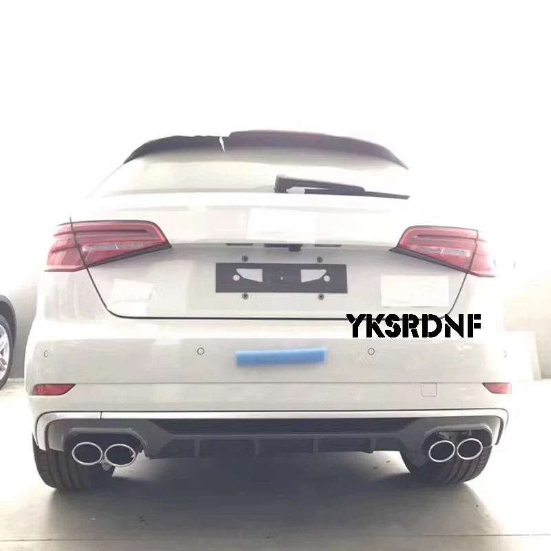Ajuste del difusor trasero al paragolpes del Audi S3