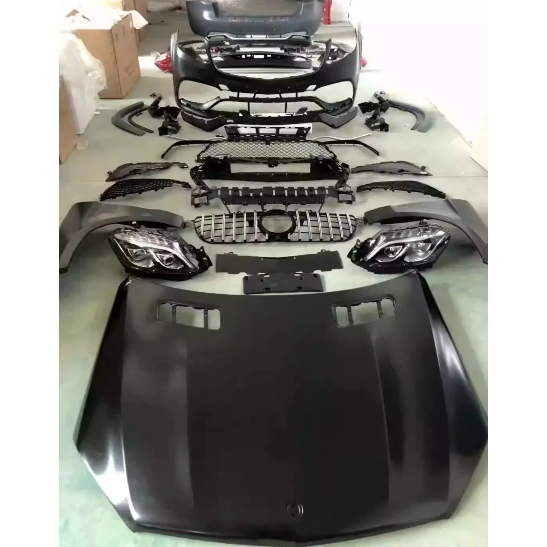 Kit faros delanteros con rejilla parachoques – Mercedes GL X164 GLS63