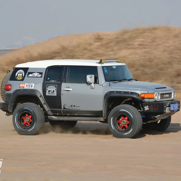 Protector adhesivo de paso de rueda para Toyota FJ Cruiser