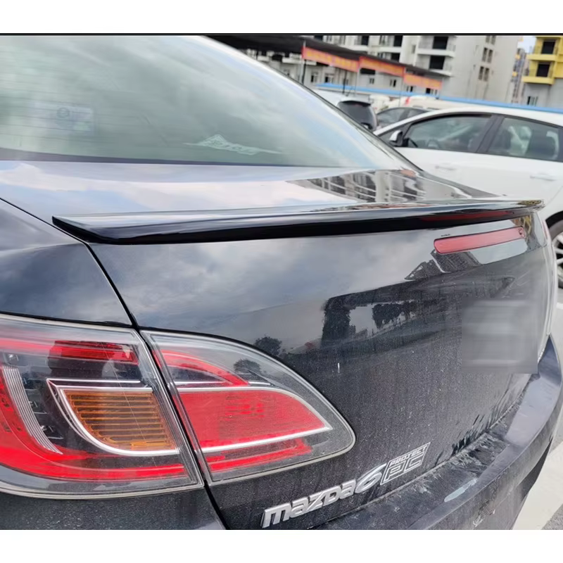 Alerón negro para Mazda 6 Sedan Saloon visto desde arriba
