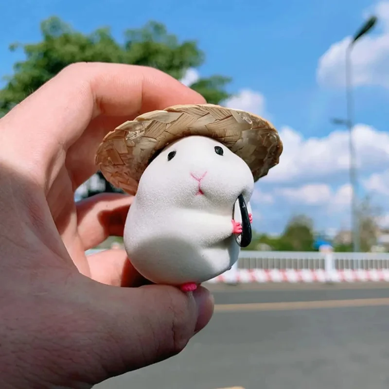 Adorno de salpicadero para coche con hámster y sombrero de paja - imagen 2