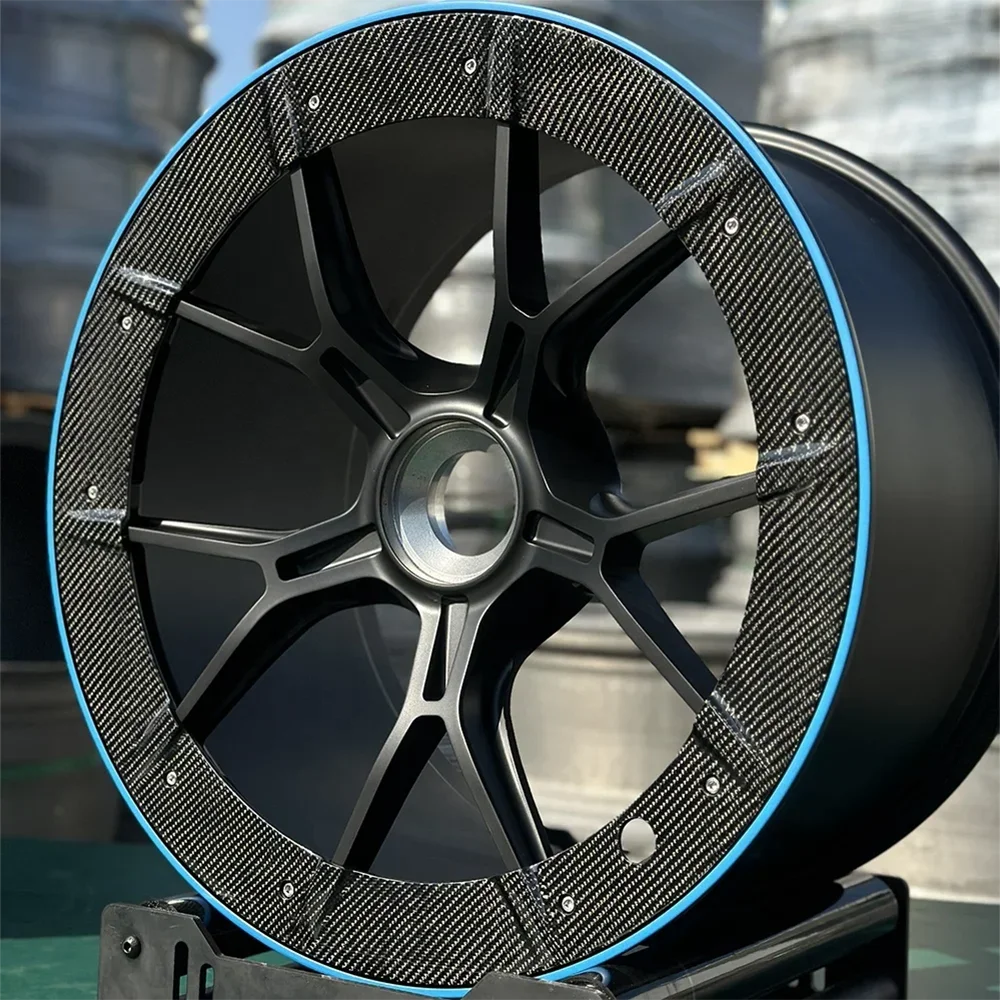 Llantas forjadas de aleación con aro fibra de carbono - imagen 5