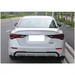 Alero trasero Nissan Sentra Sylphy 2020-2022 negro brillante
