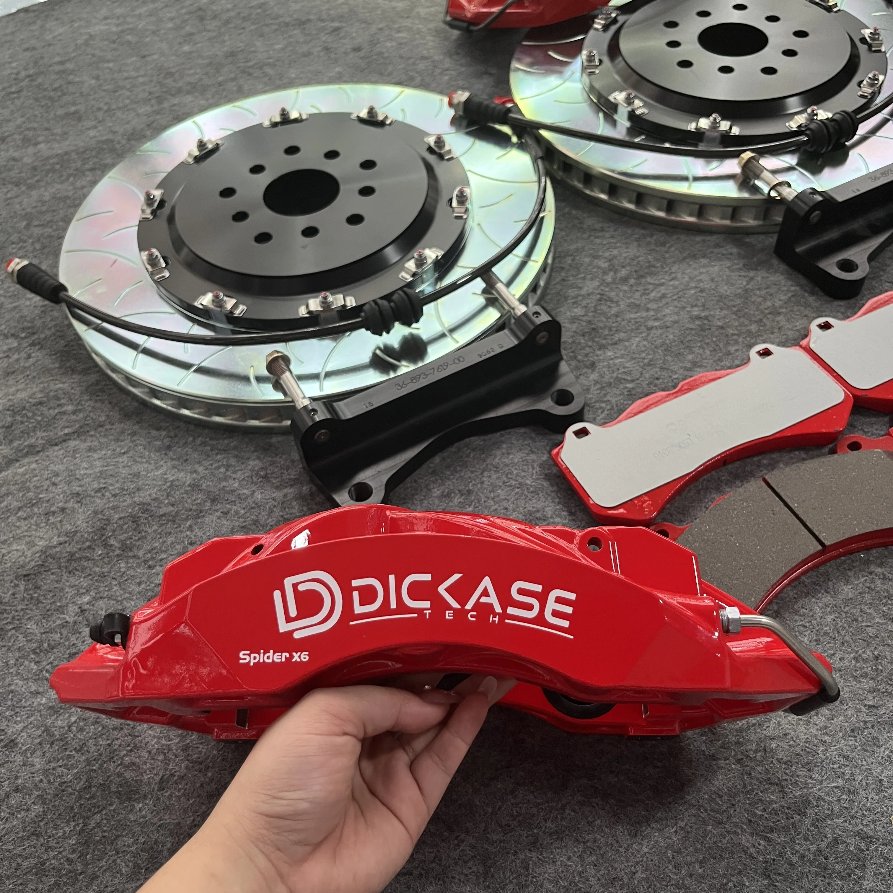 Kit de frenos DICASE con pastillas cerámicas y pinzas – Lexus LC300 - imagen 5