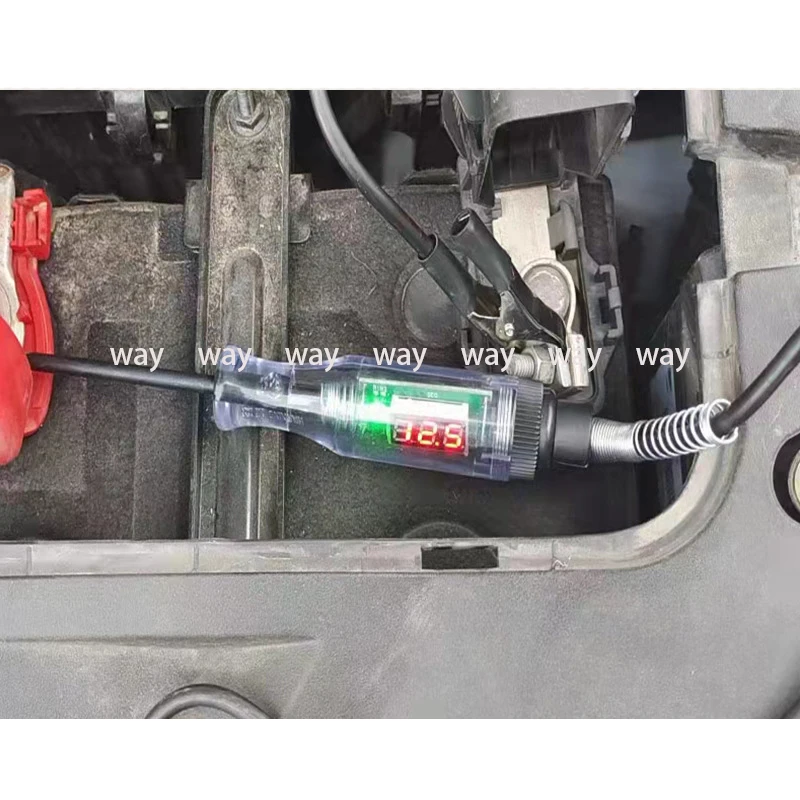 Detalle de la punta de acero y el mango del comprobador eléctrico
