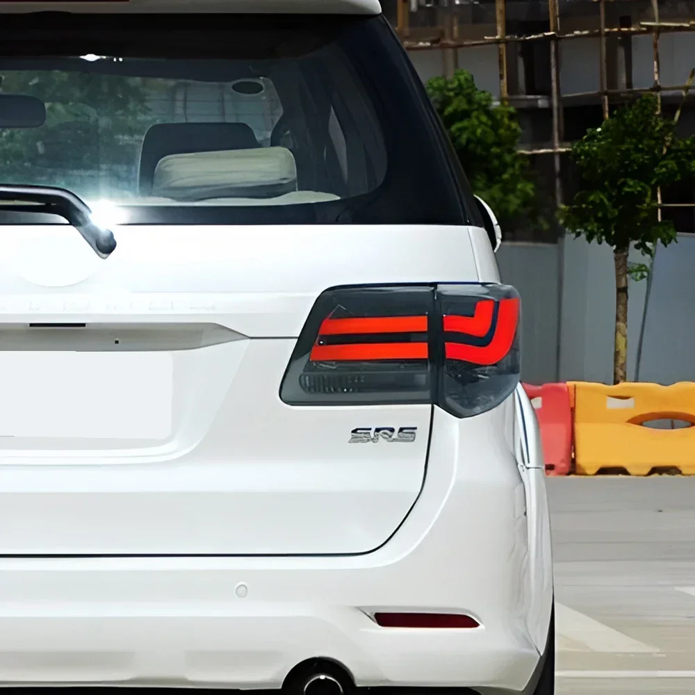 Pilotos traseros LED Toyota Fortuner 2012-2016 de conexión directa - imagen 5