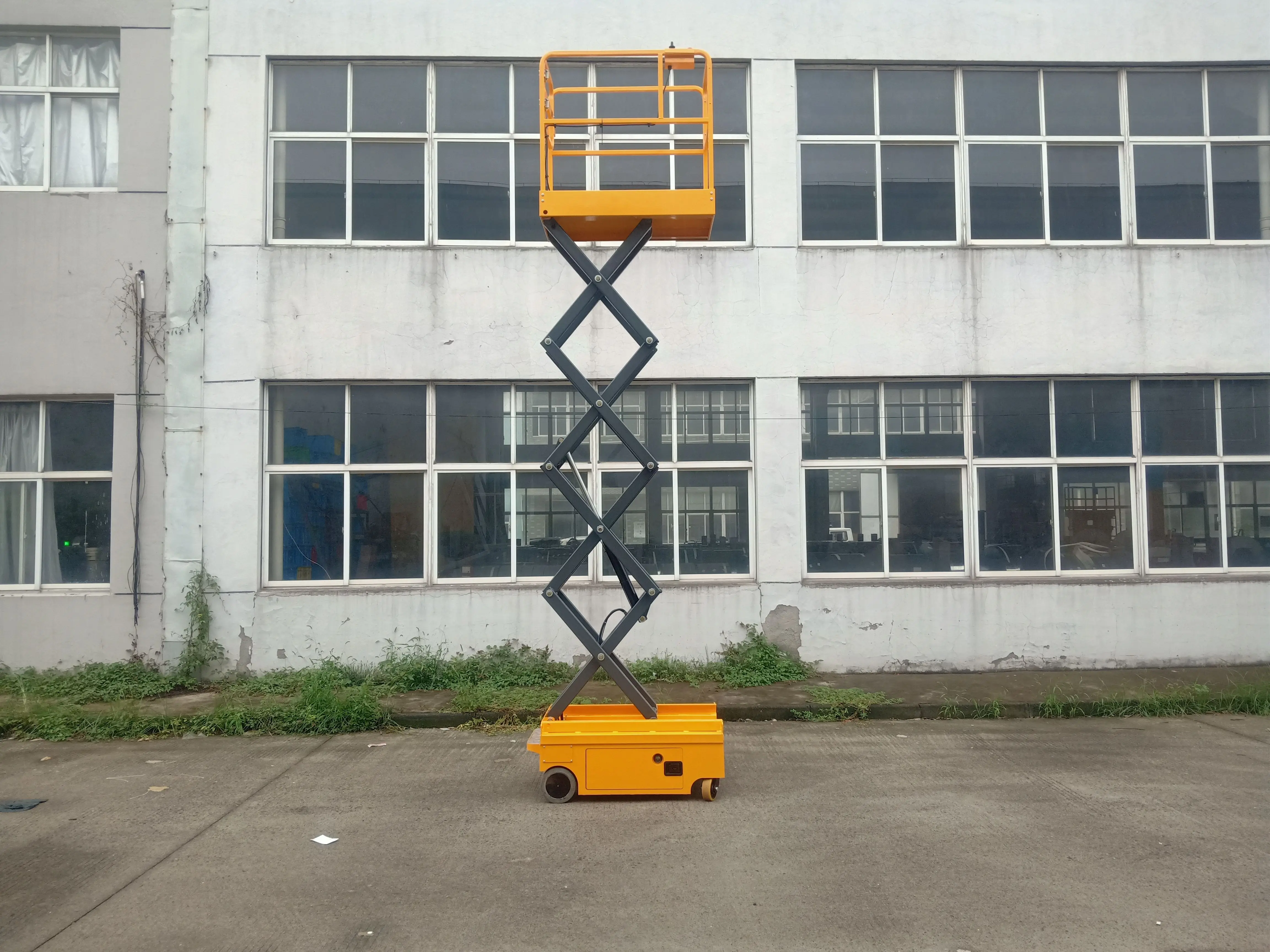 Plataforma elevadora de tijera autopropulsada 5m – pasillo estrecho - imagen 4