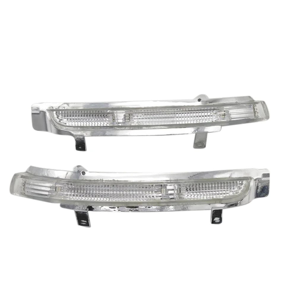 Luz LED para espejo con repetidor – Skoda Octavia II y Superb