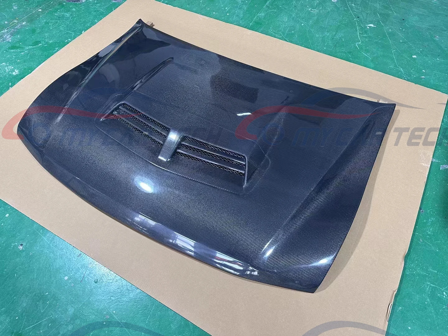 Capó fibra de carbono para Mitsubishi Pajero V55 V73 V97 - imagen 3