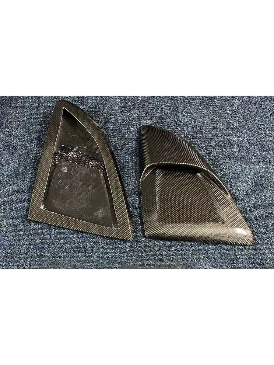 Detalles de la superficie de carbono del alerón