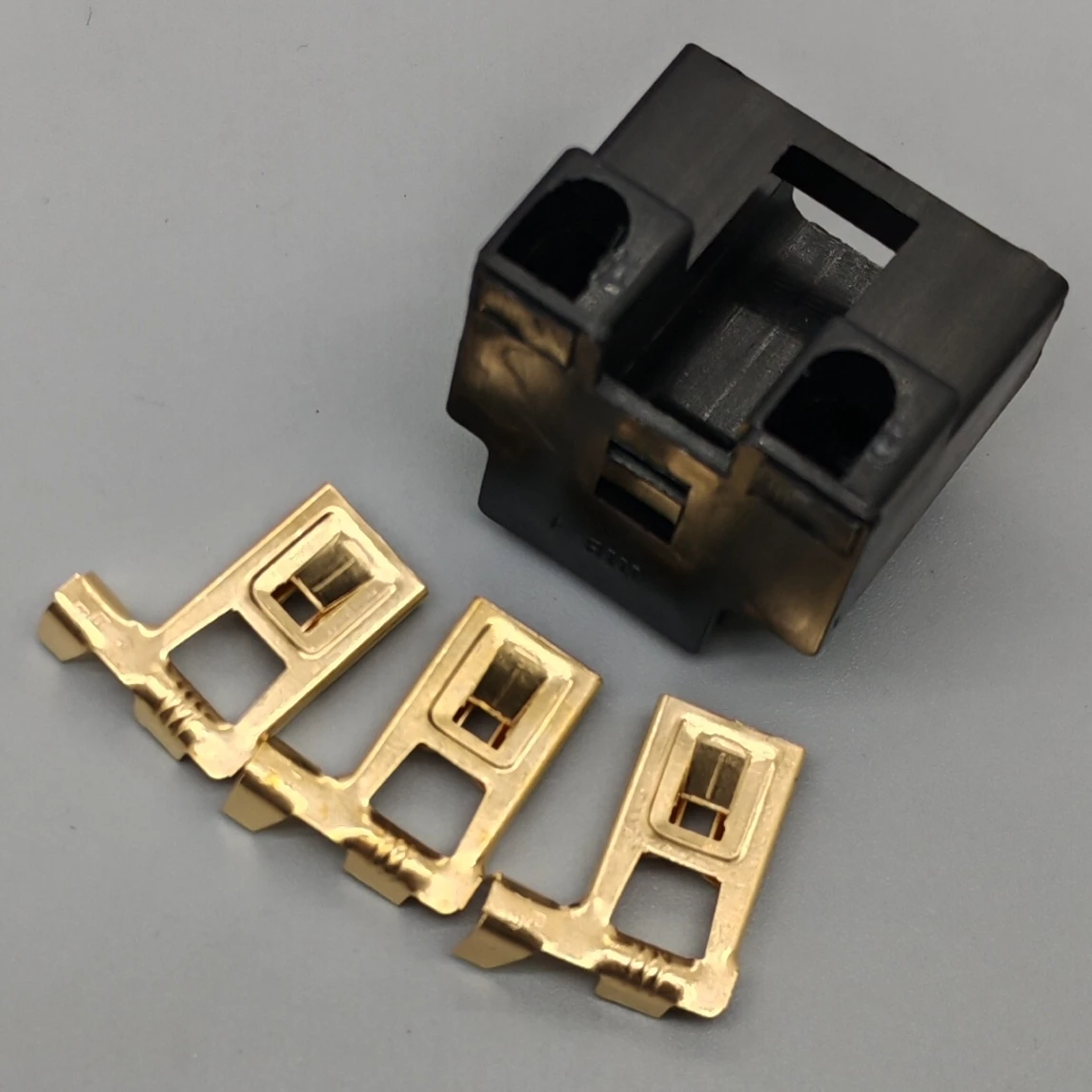 Shhworldsea Conector H4/9003 con cableado para faro - imagen 5