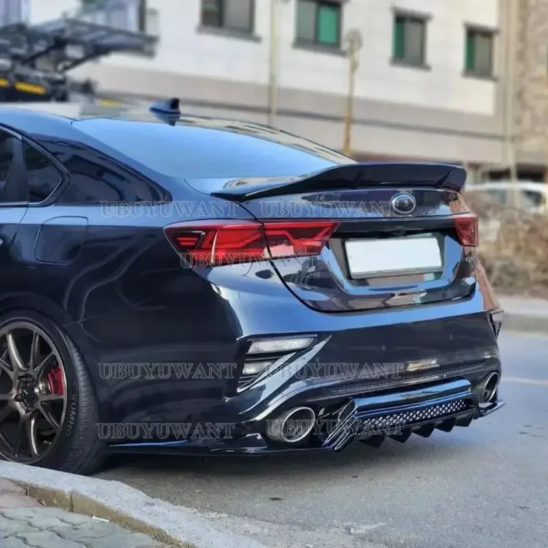 Alerón cola de pato Kia Cerato K3 maletero trasero en carbono - imagen 4