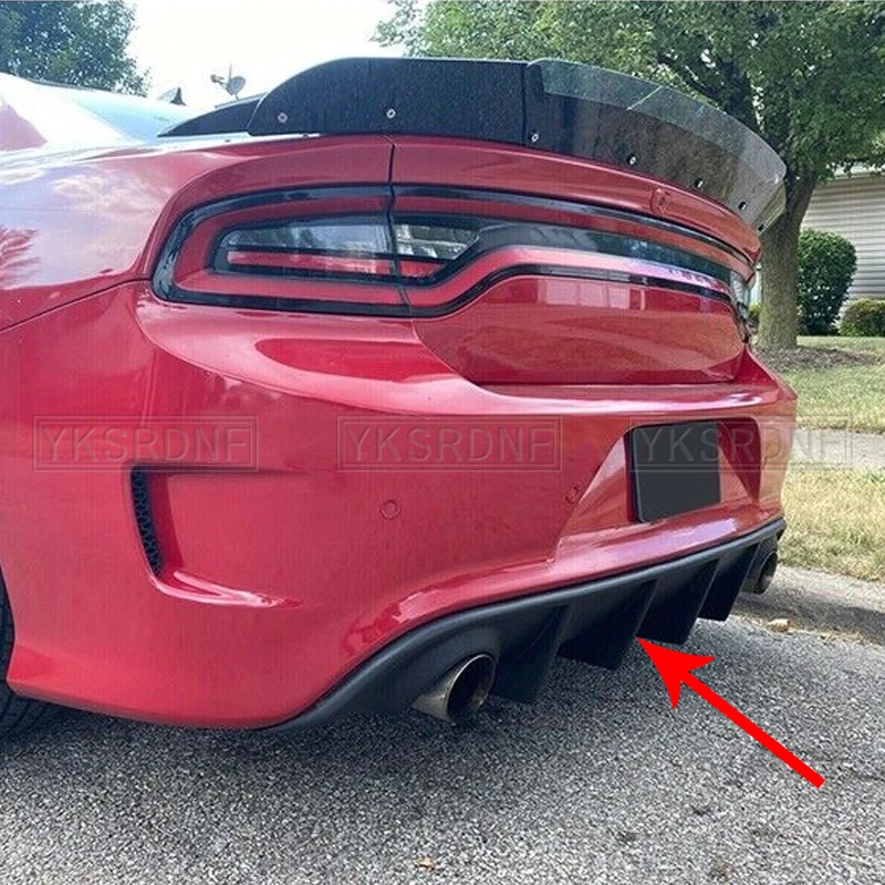 Difusor trasero efecto carbono Dodge Charger Scat Pack 2015-2019 - imagen 3