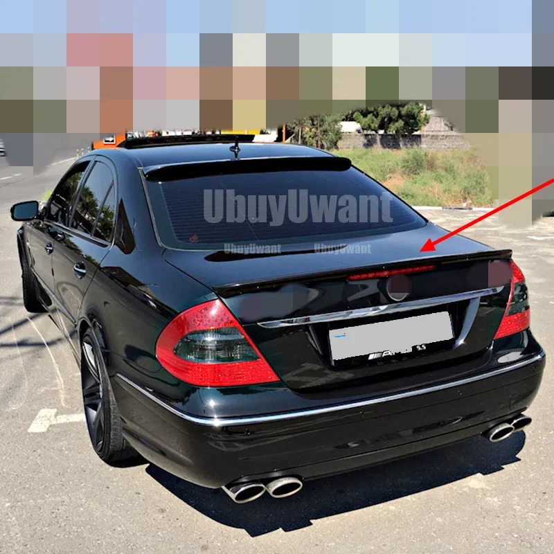 Detalle del acabado en carbono del alerón