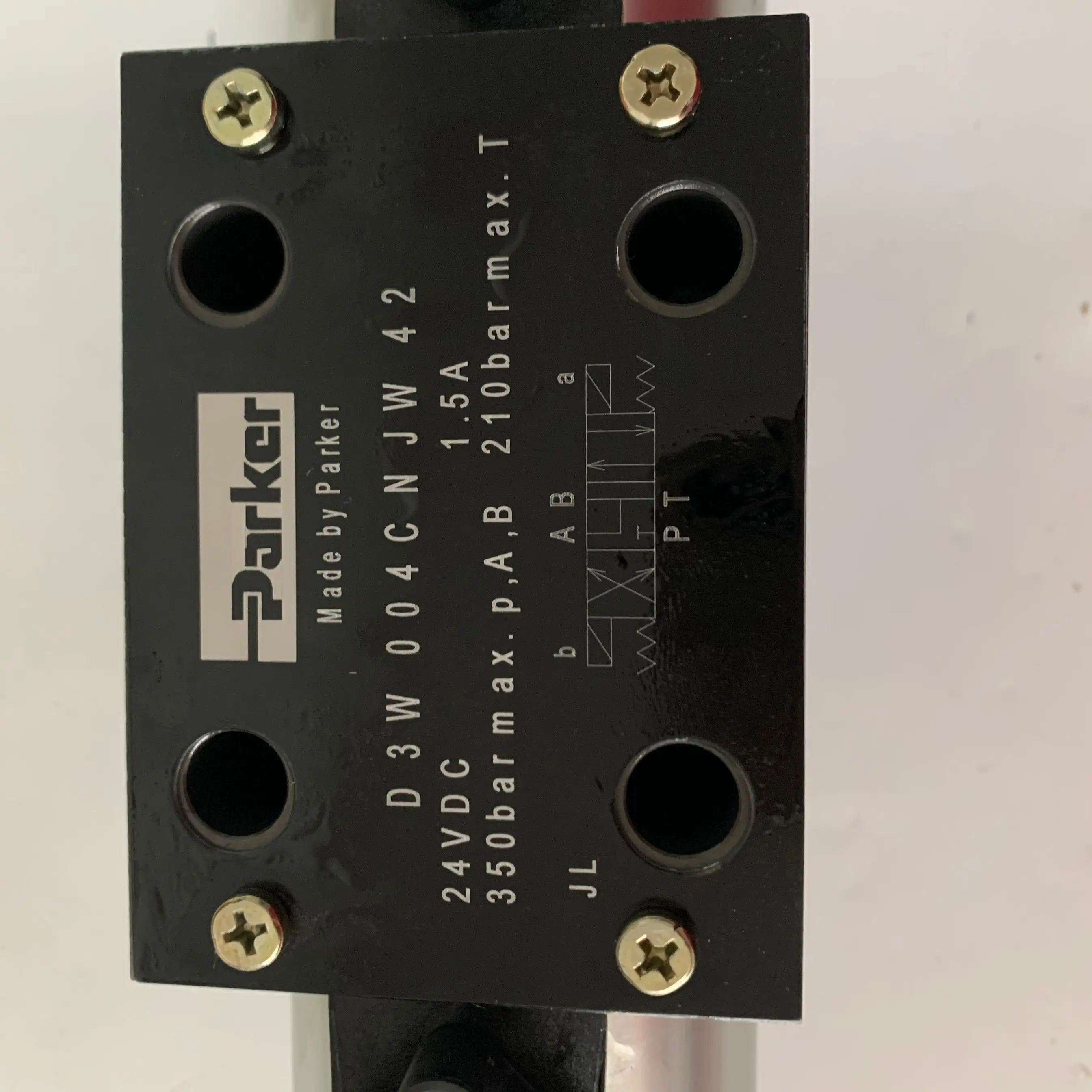 Válvula solenoide SD3W004CNJW – Recambio original Nissan – CompatibleFord/Mazda - imagen 3
