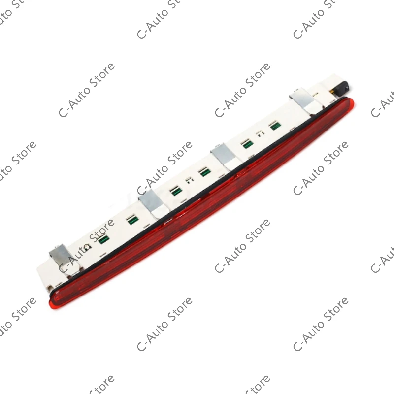 Luz LED de freno para paragolpes Mercedes-Benz Clase C W203 - imagen 4