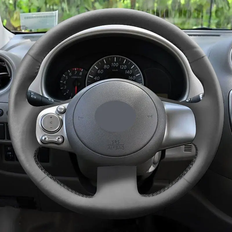 Funda volante cuero perforado Nissan Versa/Sunny 2010-2015