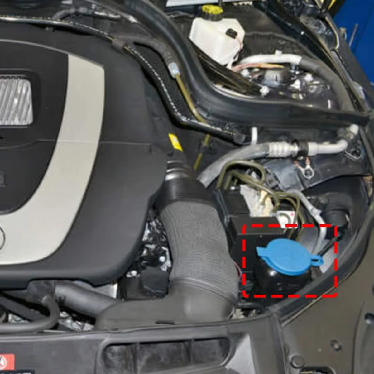 Mercedes-Benz 1248690072 Tapa del depósito limpiaparabrisas - imagen 3