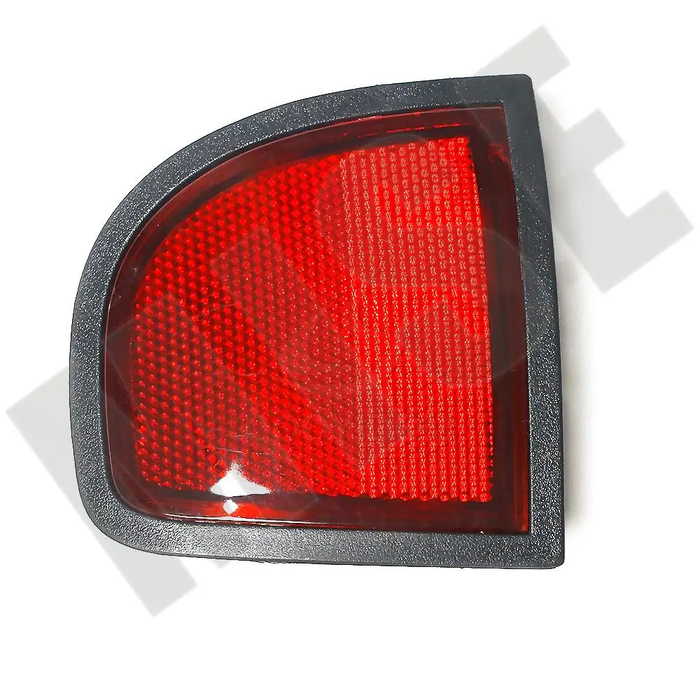 Piloto trasero Mitsubishi L200 2005-2015 OEM 8355A015 - imagen 2