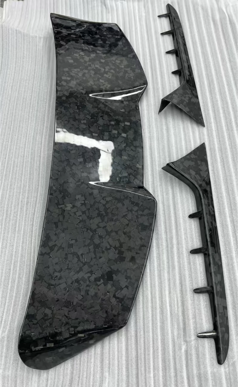 Alerón trasero en fibra carbono forjada para Audi A6 Avant Allroad C8 - imagen 2