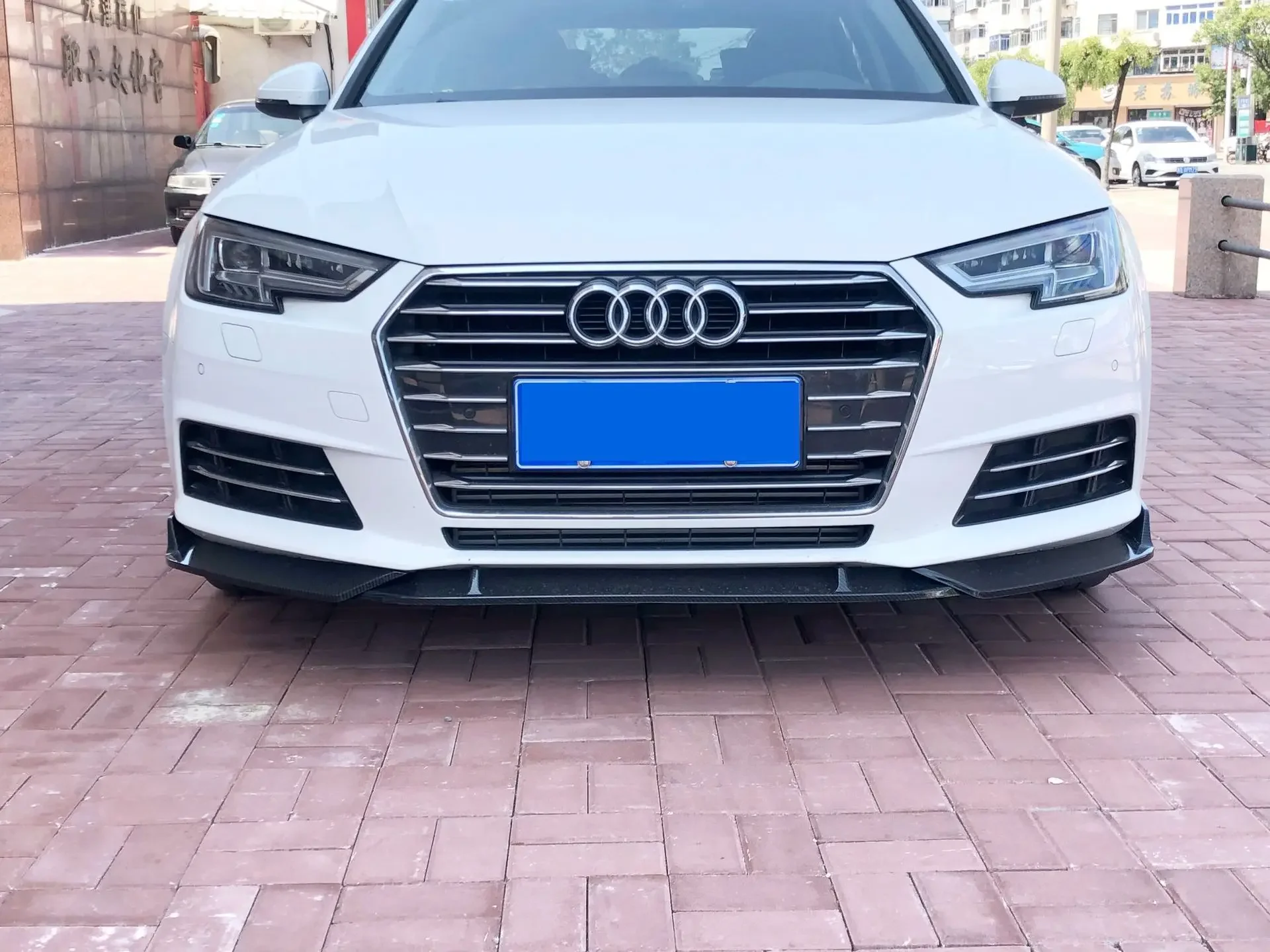 Kit de labio delantero tipo splitter para Audi A4L 2017-2019