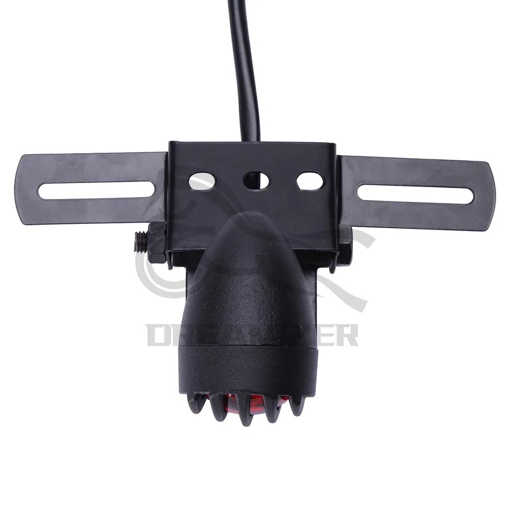 Luz trasera de freno e intermitente con matrícula para moto retro - imagen 3