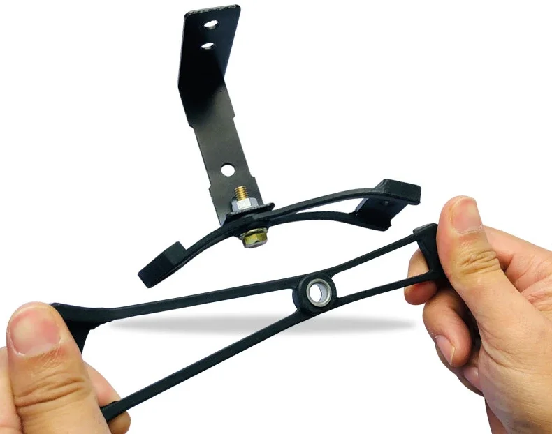 Detalle del soporte antivibración para bomba de combustible