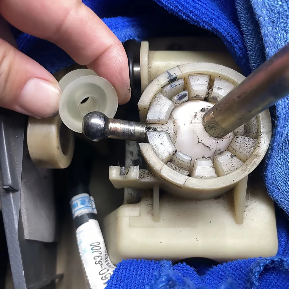 Kit reparación caja cambios Suzuki Swift – palanca y bujes - imagen 5