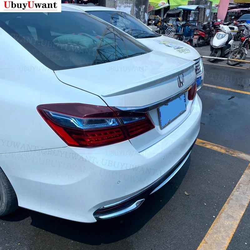 Detalle de la decoración trasera para Honda Accord