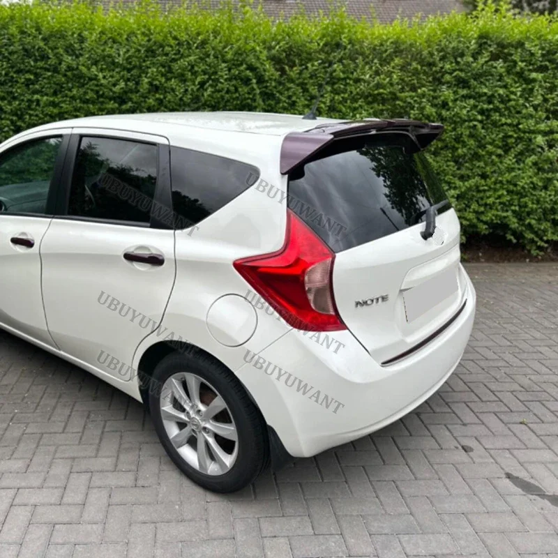 Alerón trasero negro brillante Nissan Versa Note E12 2013-2020 - imagen 5