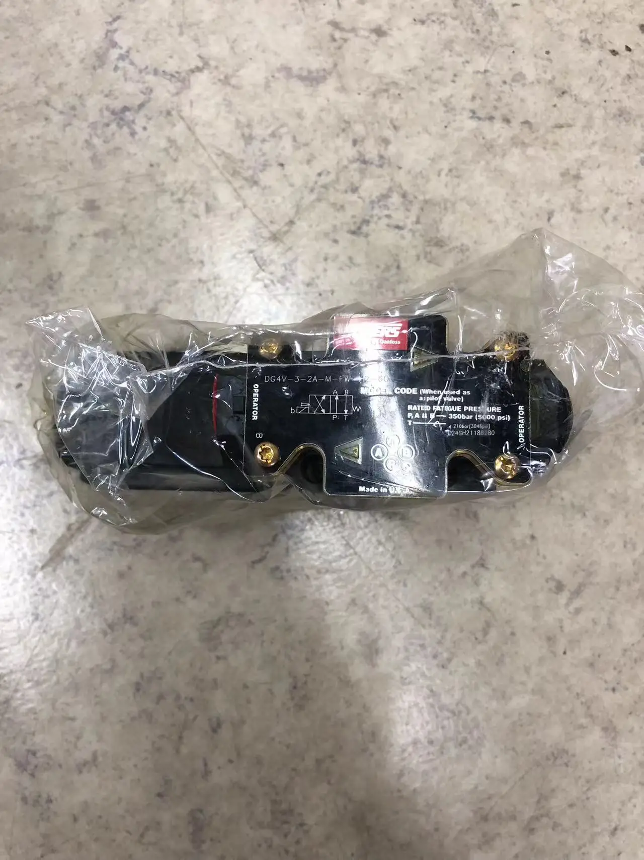 870464 DG4V-3-2A-M-FW-H7-60 DG4V 3 2A M FW H7 60 DG4V32AMFWH760 DG4V5-6CJ-MUH729 EATON 。 Origen de válvula solenoide IH DAN FOSS - imagen 5