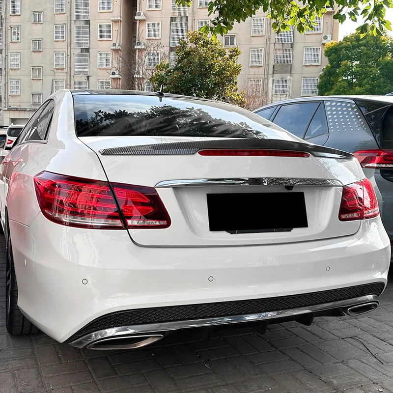 Spoiler trasero de carbono OEM Mercedes-Benz Clase E Coupé C207 - imagen 4