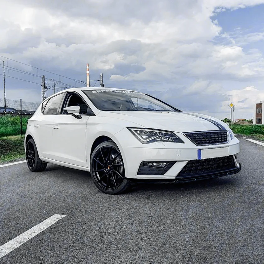 Alerón divisor frontal fibra carbono – Seat Leon MK3.5 2017-2020 - imagen 3
