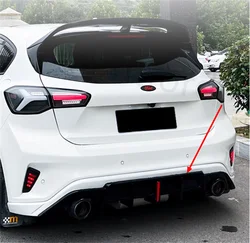 Tubo de escape de parachoques trasero de coche de alta calidad para Ford Focus Mk4 Wagon / Estate 2019 2021 2023 tubo de escape de parachoques trasero LED
