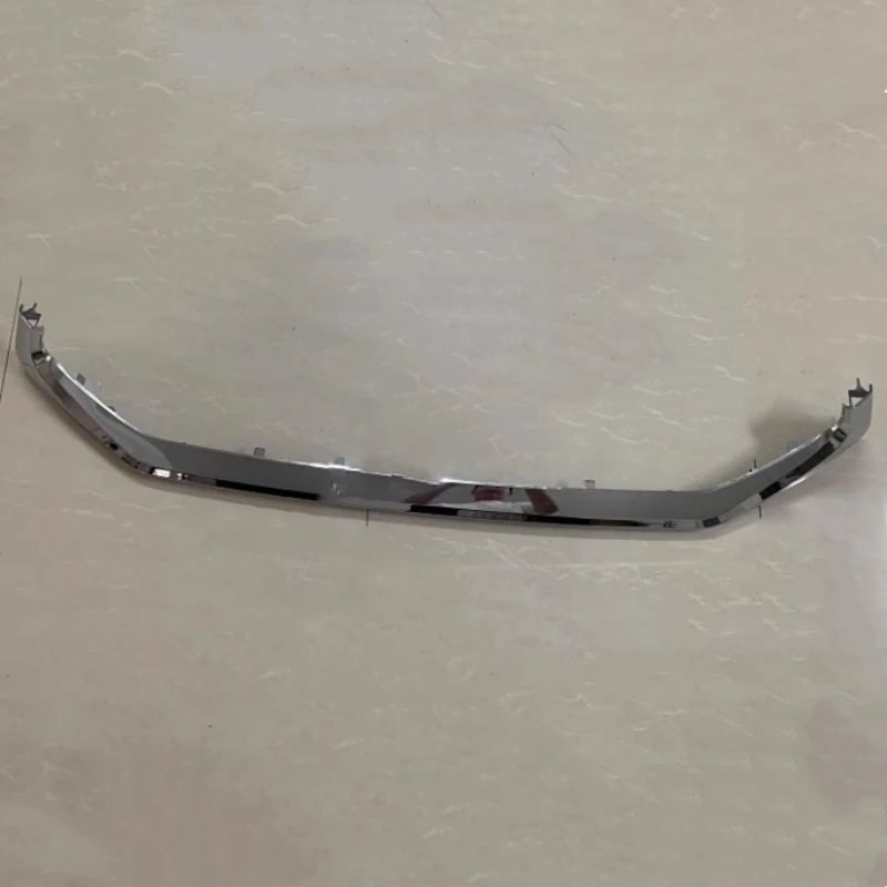 Moldura cromada rejilla Lexus LX570 2015-2020 – Kit decoración parachoques - imagen 2