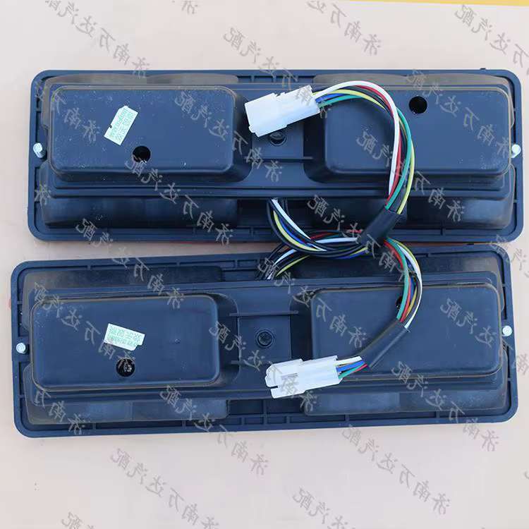 Piloto trasero con luz de freno DFDK para SOKON K01/K02, 6 cables