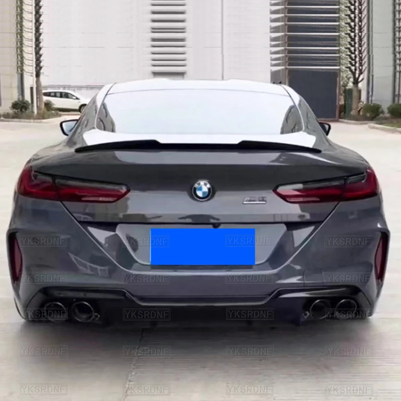 Vista del accesorio para el maletero del BMW Serie 8
