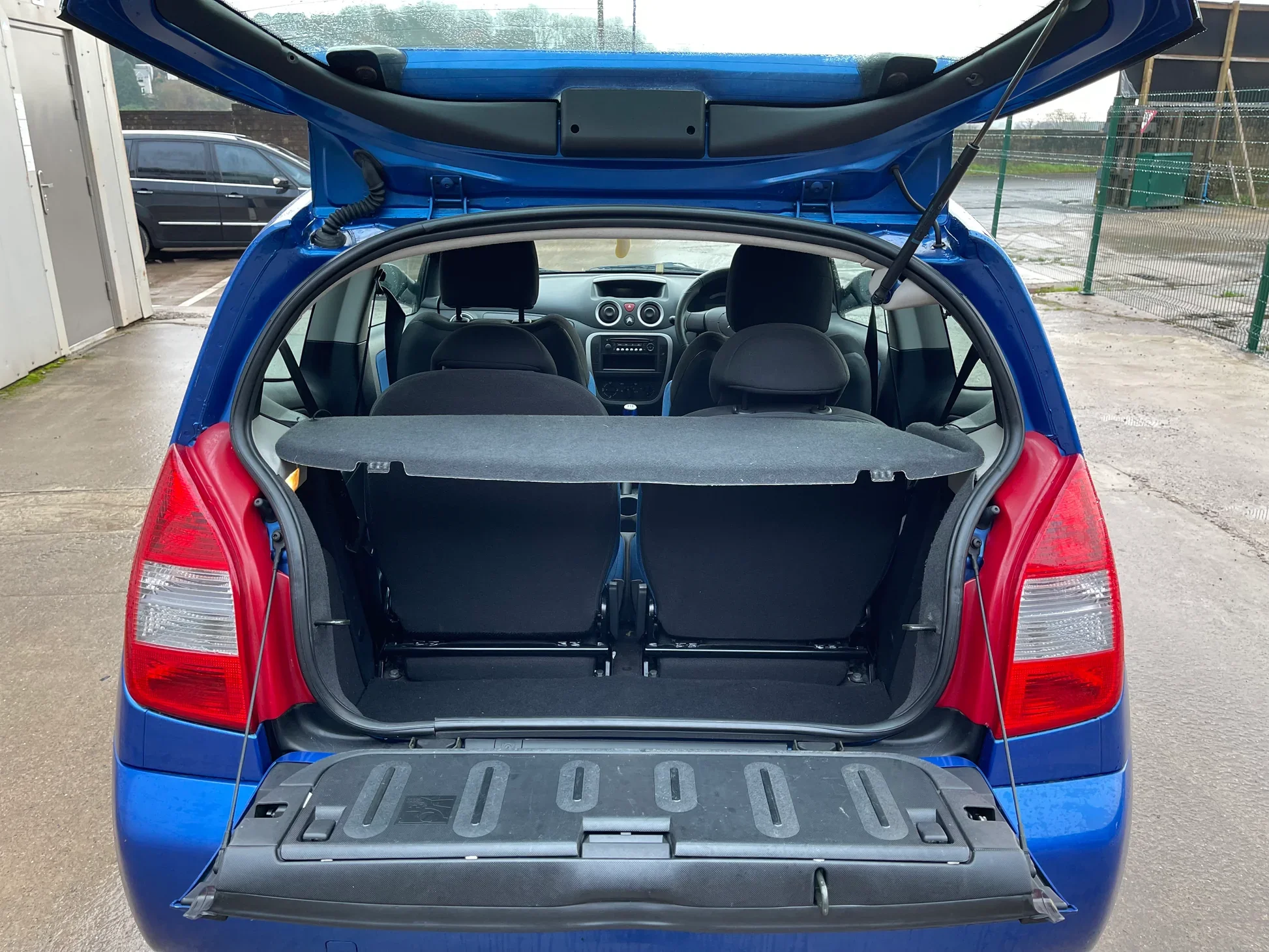 Amortiguadores de portón automáticos Citroën C2 2003-2009