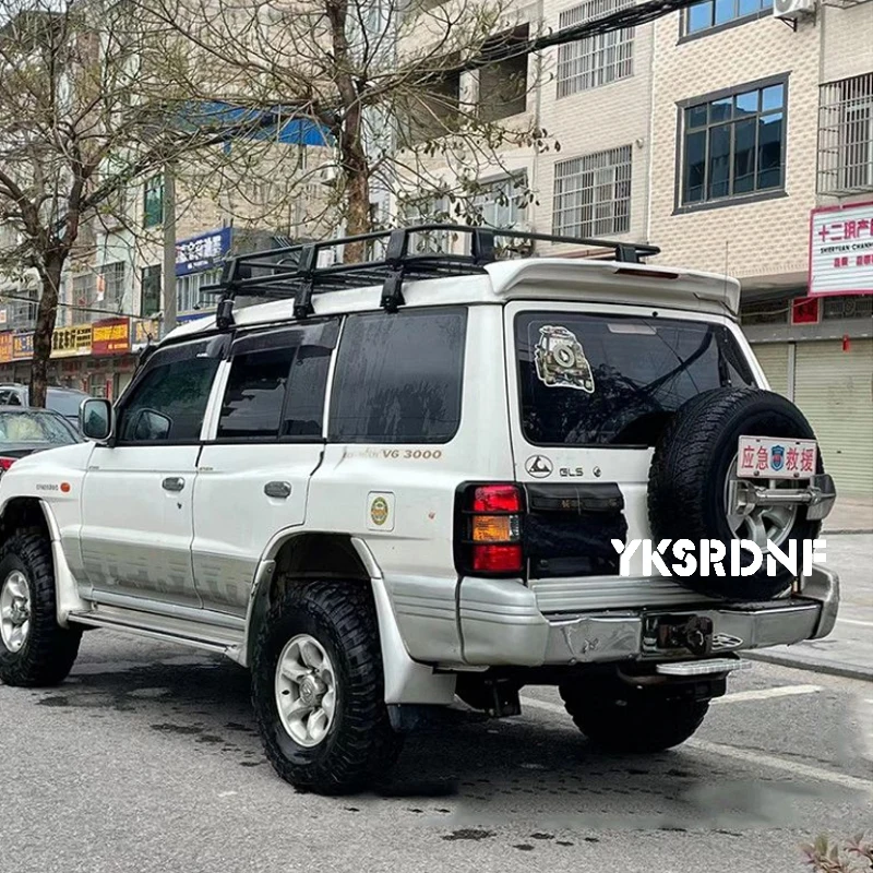 Alerón Mitsubishi Pajero - vista lateral del perfil