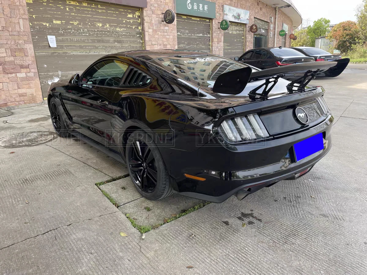 Alerón de techo ABS Ford Mustang 2011-2025 - imagen 2