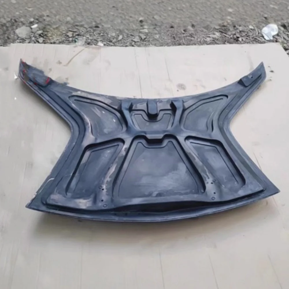 Capó de motor en fibra de carbono para Lotus Emira - imagen 3
